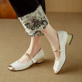 Women's Retro Plus-Size Chunky-Heel Pumps