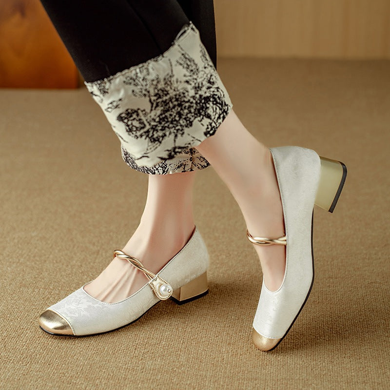 Women's Retro Plus-Size Chunky-Heel Pumps