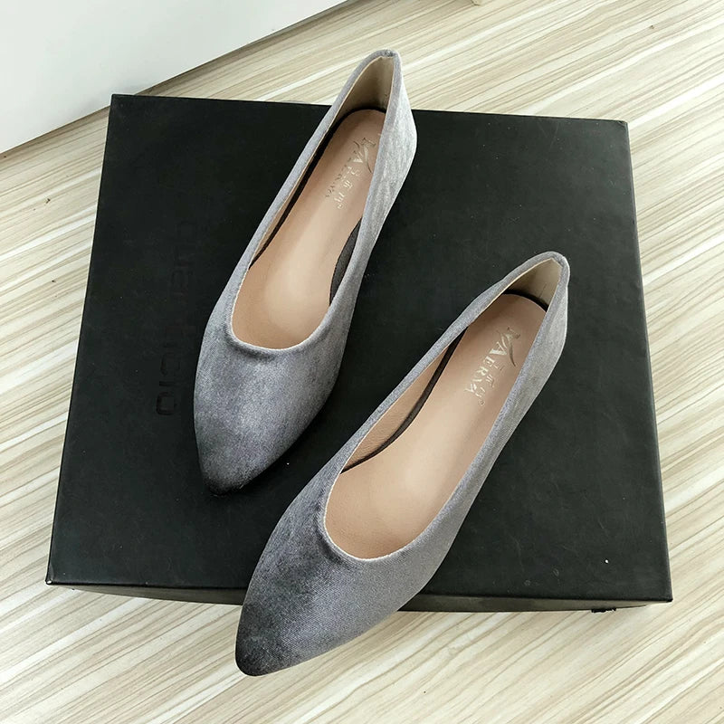 Shoes for Women Designer Shoes Wedding Shoes for Women Bride 2025 New Lady Pumps Slip on Simple Style Velvet Elegant