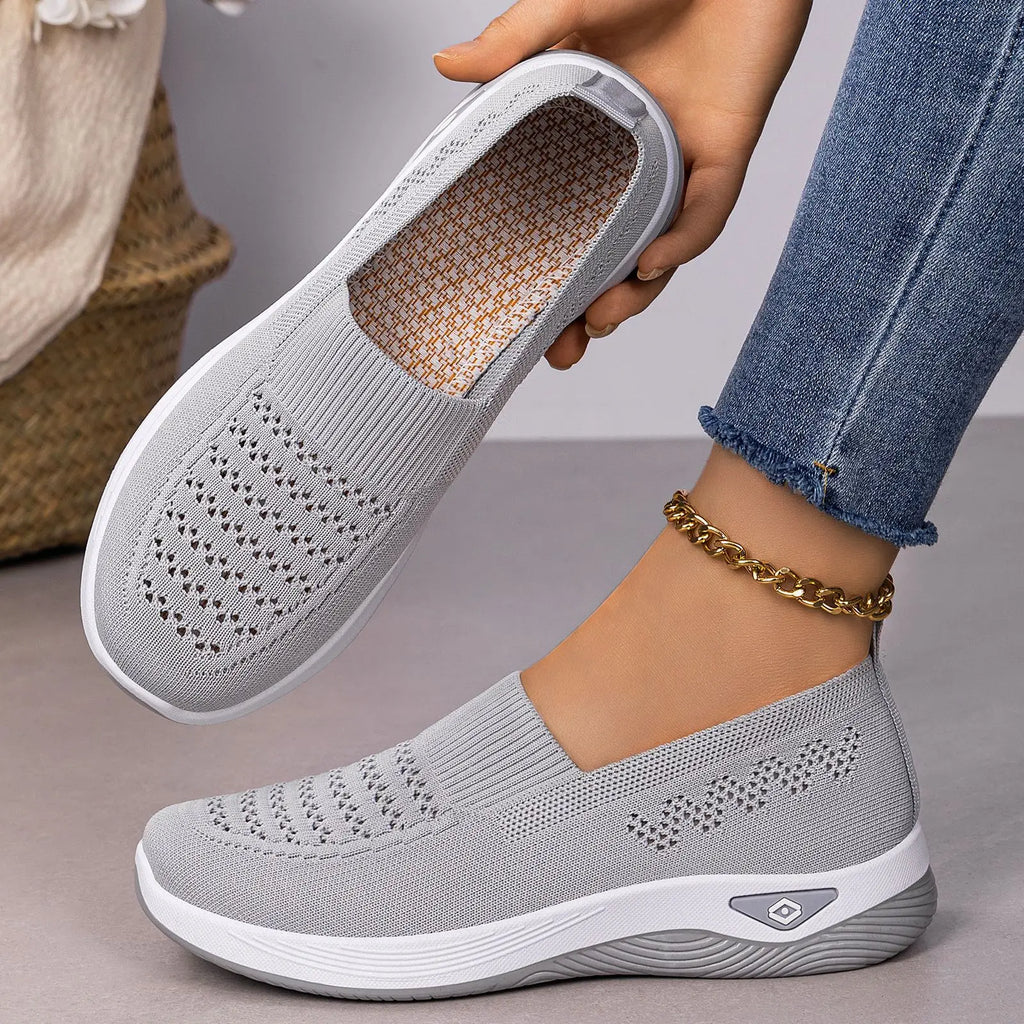 Comfortable Walking Shoes for Women Lightweight Soft Sole Casual Shoes Breathable Non Slip Elderly Mother Shoes Slip On Low Top