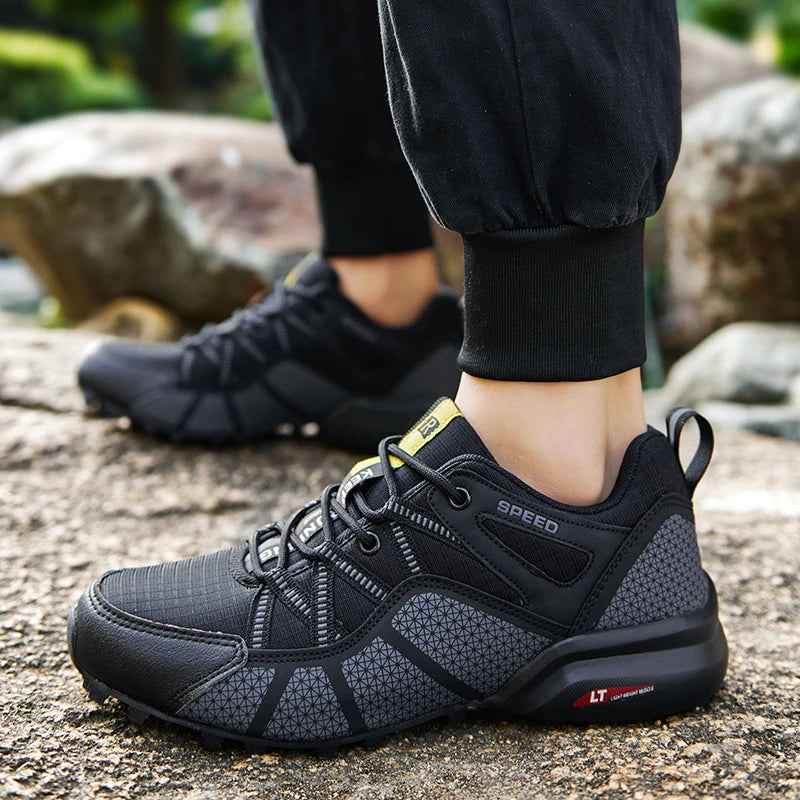 New Men Shoes Waterproof Hiking Sports Shoes Outdoor Hiking Training Shoes Men Lightweight Non-Slip Woodland Hunting Work Shoes