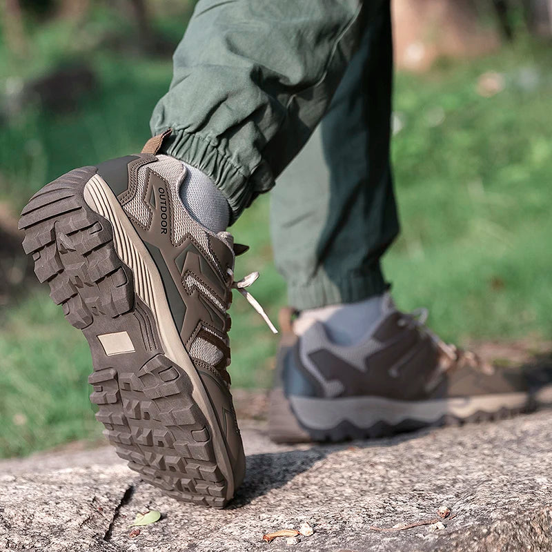 New Arrival Women Mens Hiking Shoes Breathable Lace Up Trekking Boots Male Cushioning Ourdoor Climbing Tourism Sneakers for Men