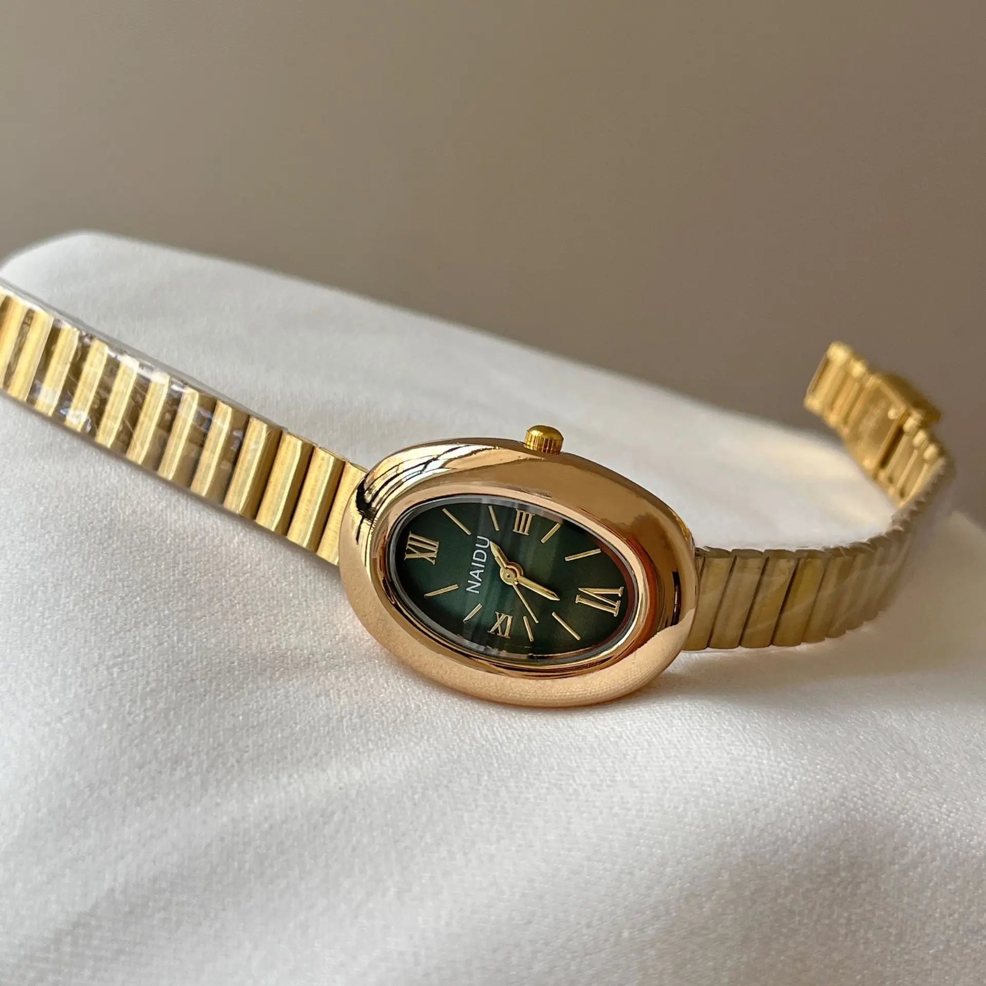 Minimalist Women Quartz Watch Oval Roman Dial Bamboo Steel Strap Fashion Dress Watches Student Wristwatch Dropshipping Relogio