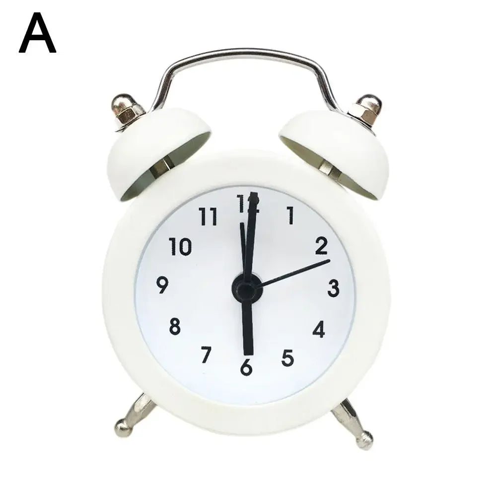 Retro Loud Alarm Clock Double Bell Mechanical Key Wound Silent Decor Clocks Home Bedside Pointer Night Light Clock Clock Al L8S2