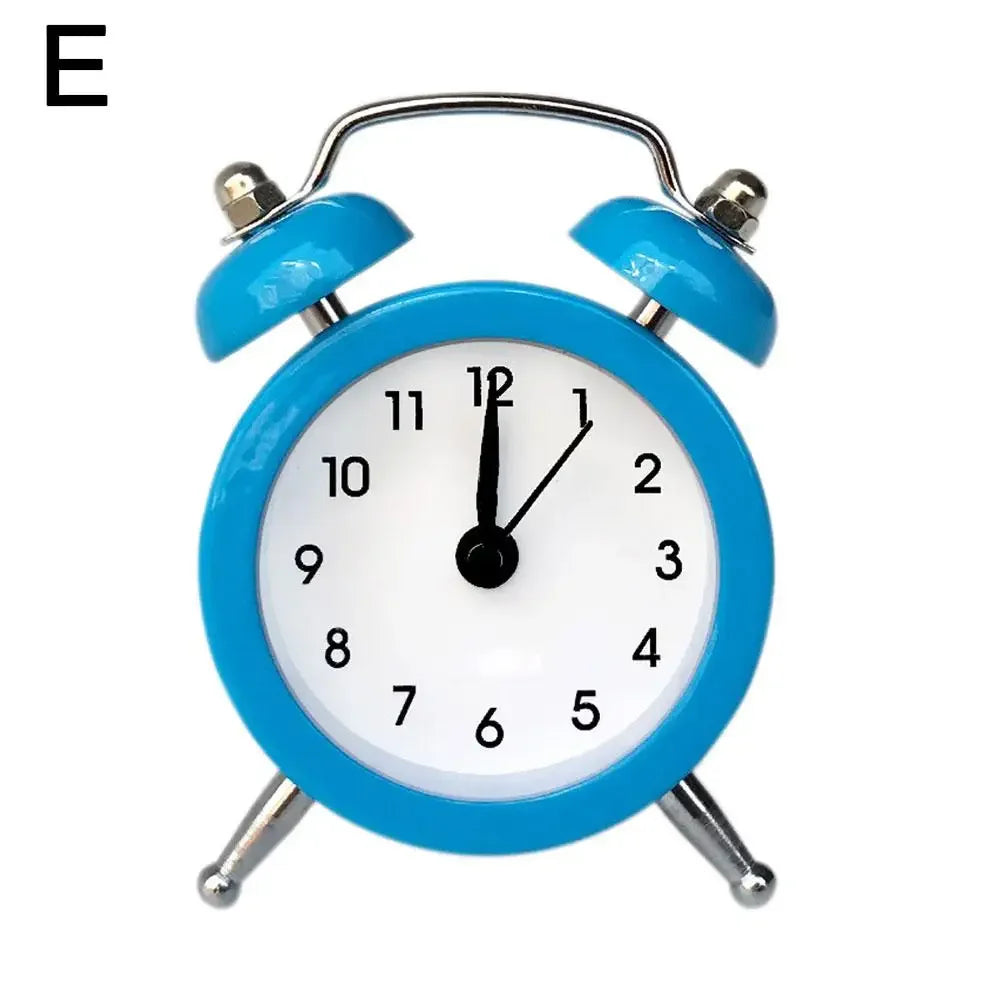 Retro Loud Alarm Clock Double Bell Mechanical Key Wound Silent Decor Clocks Home Bedside Pointer Night Light Clock Clock Al L8S2