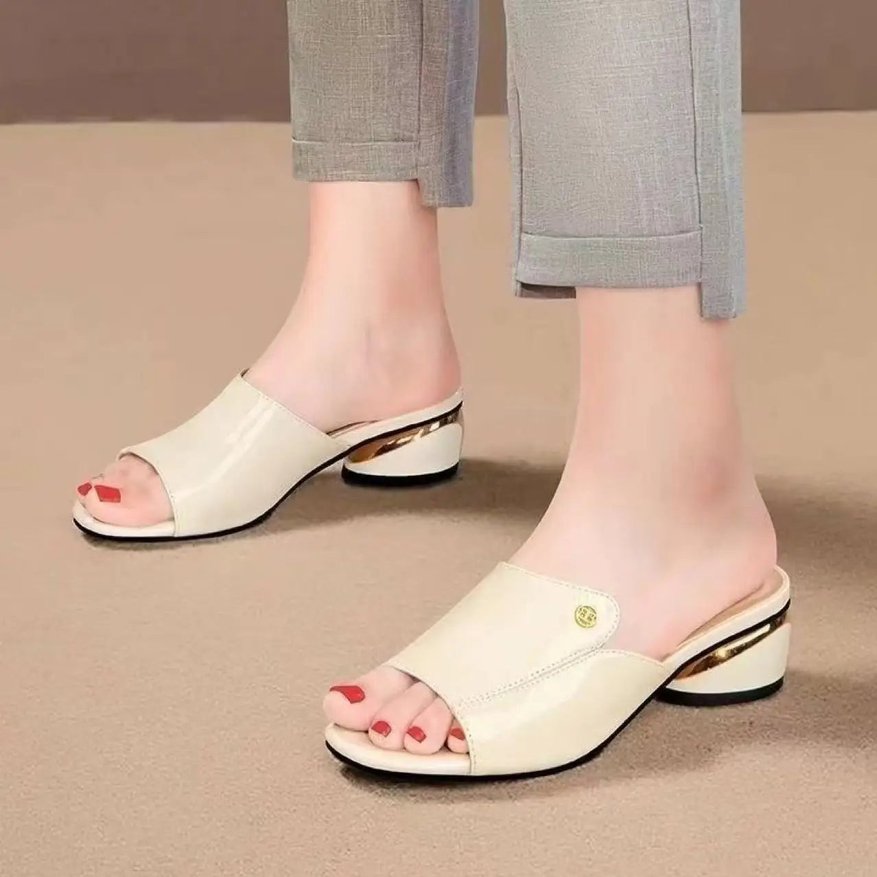 Women's Shoes Fashion Red Sexy Womens Slippers 2026 Soft Leather Ladies Comfortable Sandals Suitable for Girls Pantuflas Mujer