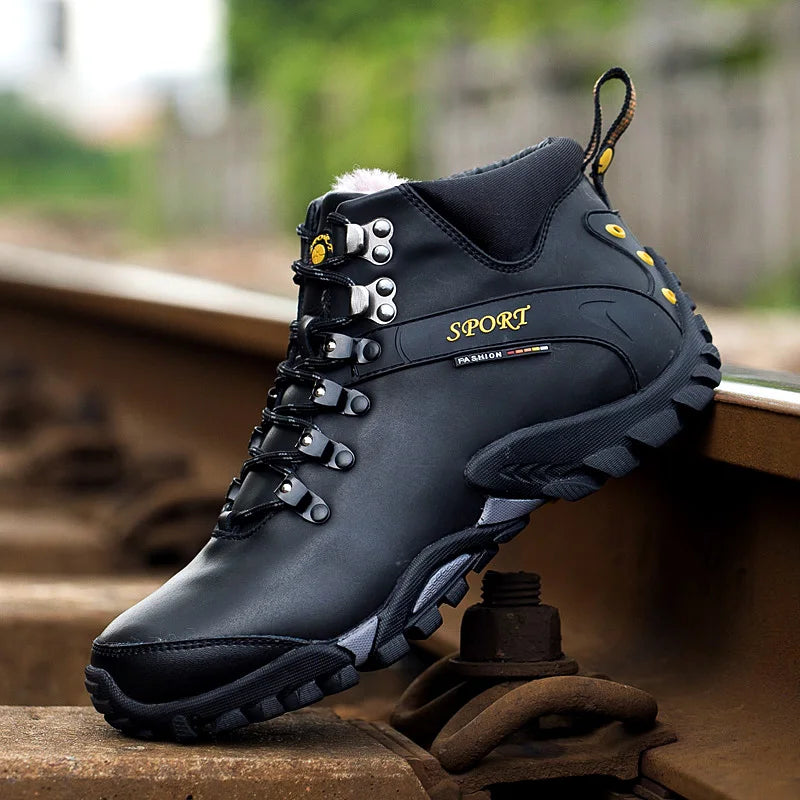 Mens Hiking Boots Leather Comfort Outdoor Anti Slip Trekking Shoes Super Warm Winter High Top Lace Up Casual Snow Boots for Men