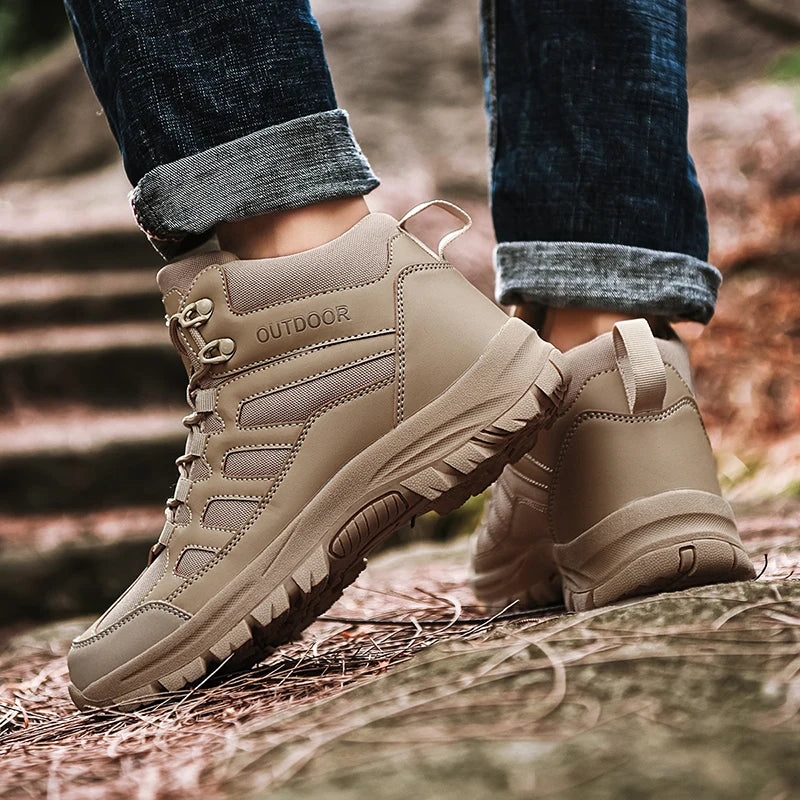 Autumn And Winter Men's Boots Nylon Leather Wearproof Outdoor Hunting Hiking Desert Boot Army Fans Combat Training  Shoes.