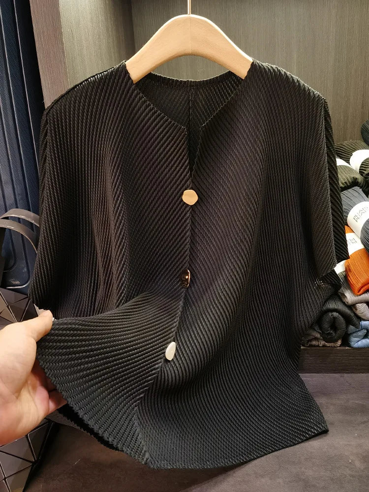 Miyake Button Decorative Dragon Scale Pleated Blouse Wild Loose Thin Short-sleeved T-shirt Female Summer New Large Size Clothes