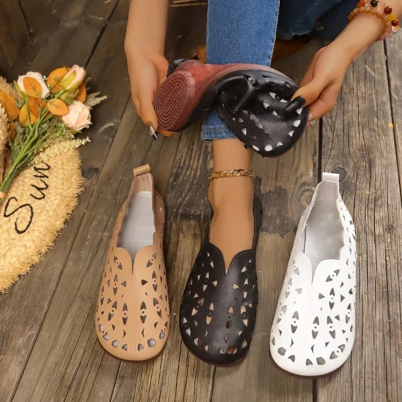 Women's Shoes 2025 Summer New Fashion Hollow Breathable Flat Sandals Suitable for Women Soft Beach Roman Shoes for Women