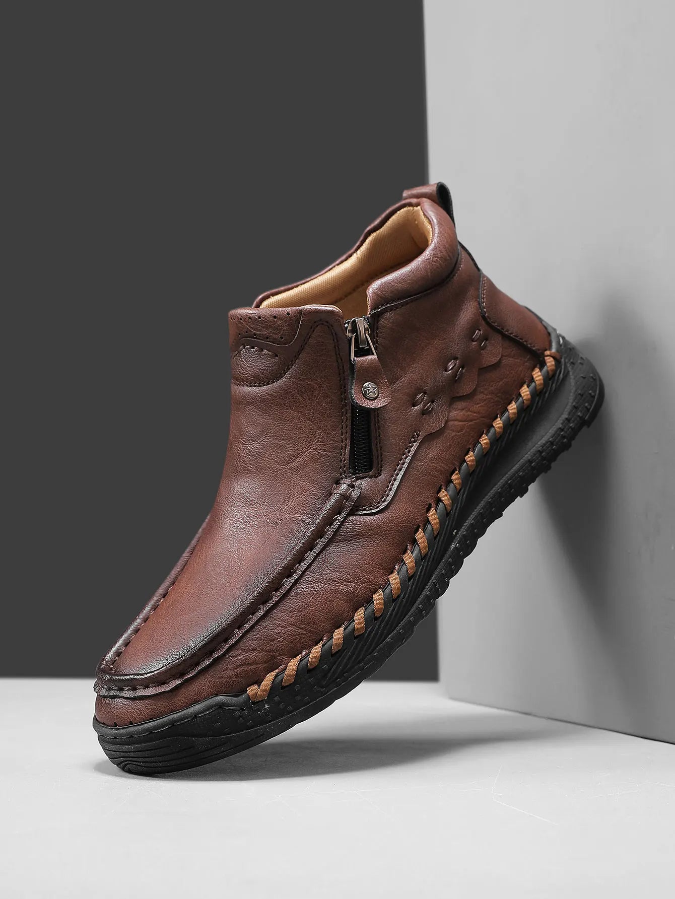Men's New Fashionable High-Top Boots, Simple and Trendy Side-Zip Casual Sneakers, Autumn and Winter Outdoor Hiking Flat Shoes, Comfortable, Breathable, Wear-Resistant, Non-Slip, Large Size Men's Shoes