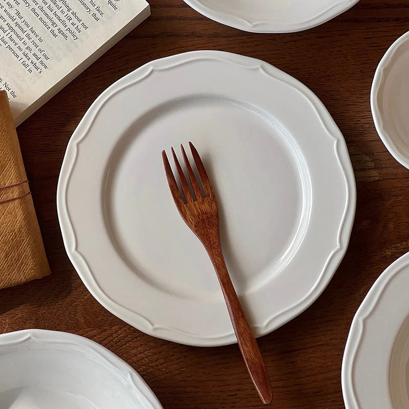 Ins Style White Ceramic Dinner Plates Household Versatile Bread Plate Exquisite Restaurant Serving Disc Nordic Dessert Tableware