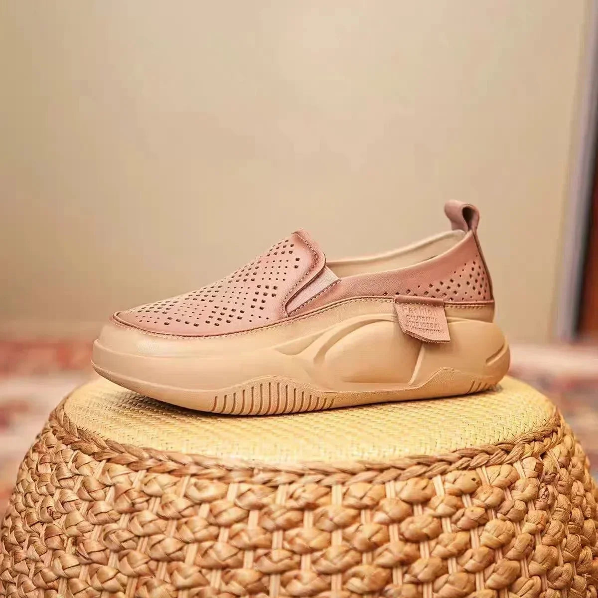 Women's Shoes Round toe soft sole flat shoes For Women Non-Slip Comfortable Lightweight Walking Sandals off white shoes 2024
