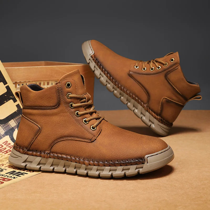 New Men's Outdoor Casual Work Shoes, Slip-resistant and Durable Genuine Leather High-top Outdoor Boots, Men's Short Boots
