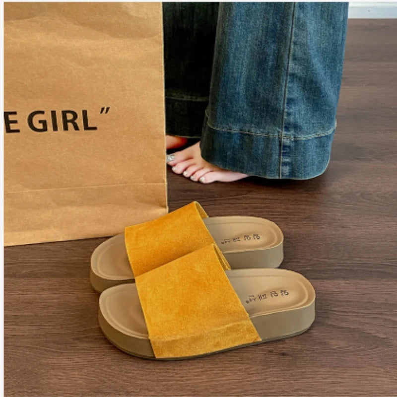 2026 new women's shoes for summer, versatile and fashionable. Soft soled, open toe beach sandals for outerwear