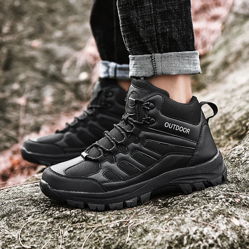 Autumn And Winter Men's Boots Nylon Leather Wearproof Outdoor Hunting Hiking Desert Boot Army Fans Combat Training  Shoes.