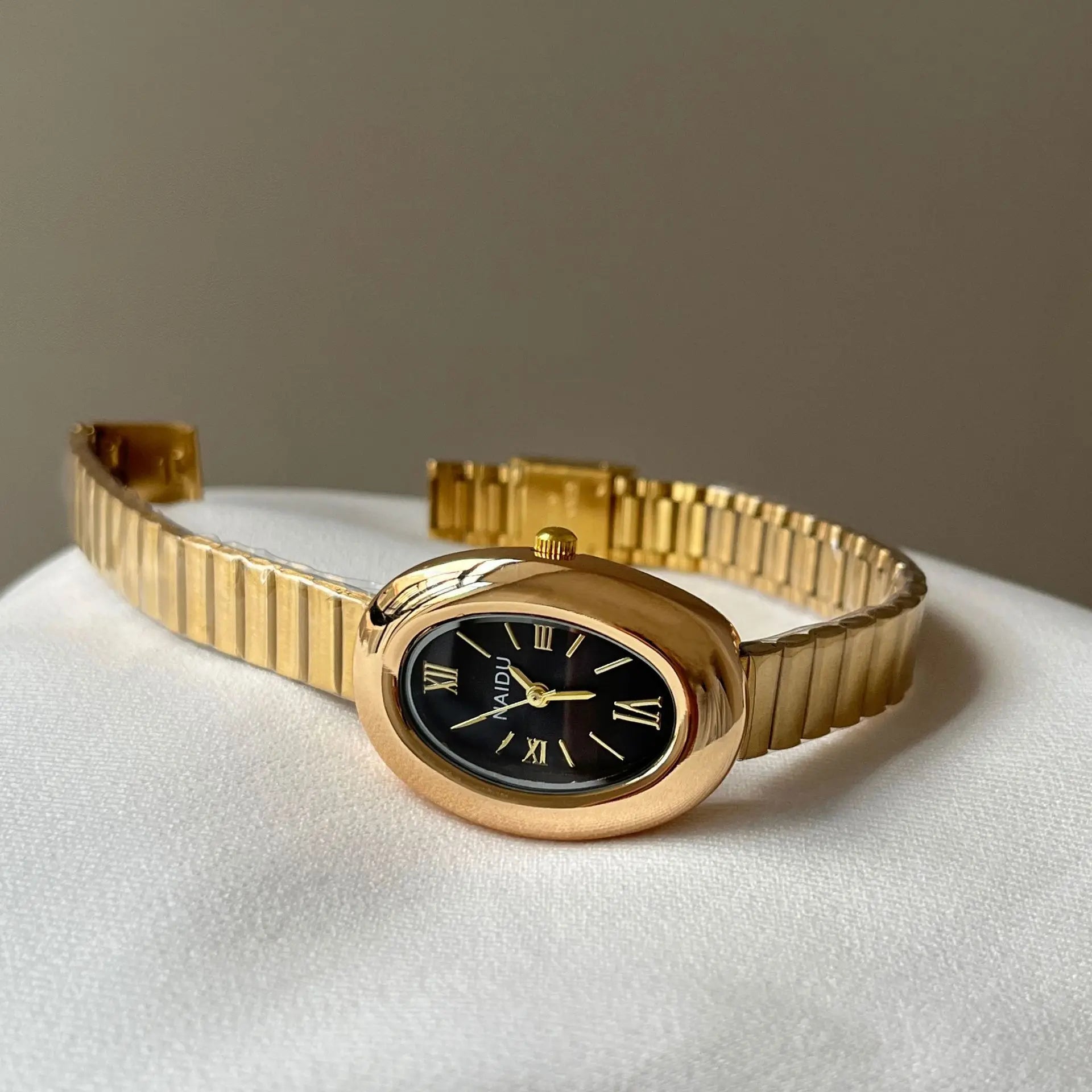 Minimalist Women Quartz Watch Oval Roman Dial Bamboo Steel Strap Fashion Dress Watches Student Wristwatch Dropshipping Relogio