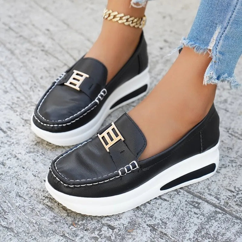 2026 New Women Vulcanized Shoes Round Toe Sneakers Outdoor Female Casual Shoes Platform Walking Women Shoes Slip-on Flat Shoe