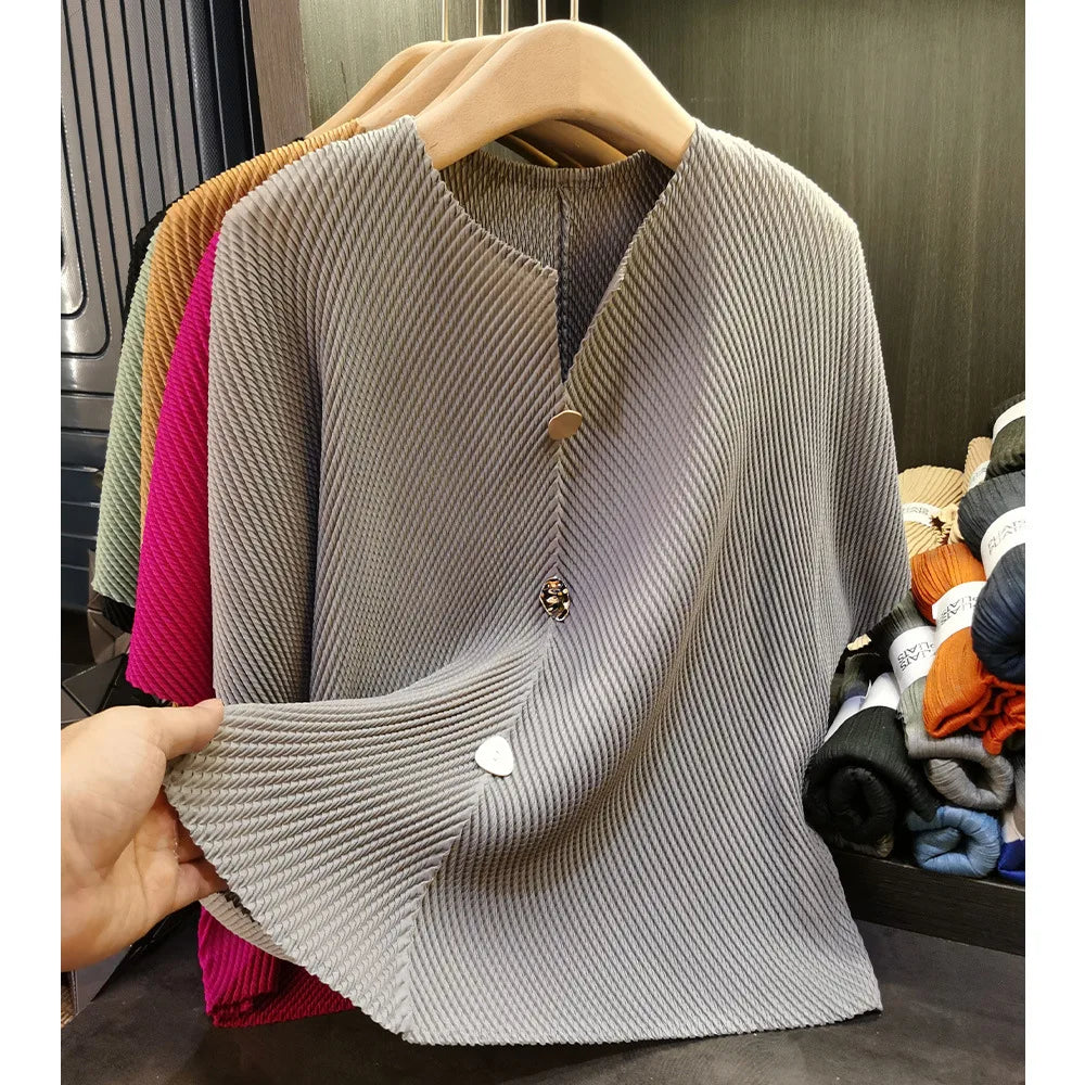 Miyake Button Decorative Dragon Scale Pleated Blouse Wild Loose Thin Short-sleeved T-shirt Female Summer New Large Size Clothes
