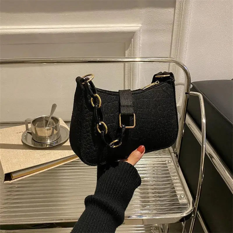 New Popular Retro Gentle Temperament Small Square Bag Autumn Shoulder Handheld Fashion Casual Yankee Underarm Shoulder Bag