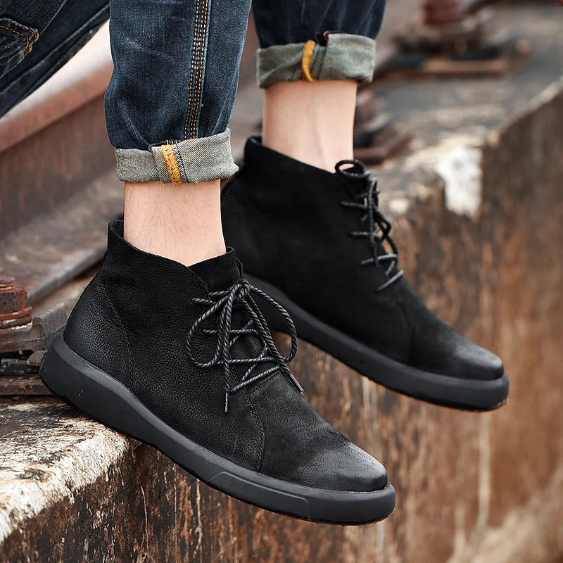 Designer boots for men new high-top non-slip lightweight casual working men's shoes Walking high quality men's boots