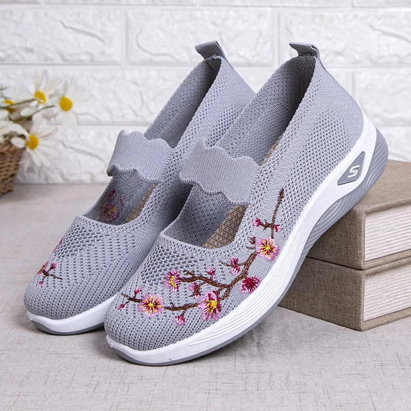 Women's Shoes 2025 Summer Casual Sneakers Breathable Embroidered Chunky Sole Affordable