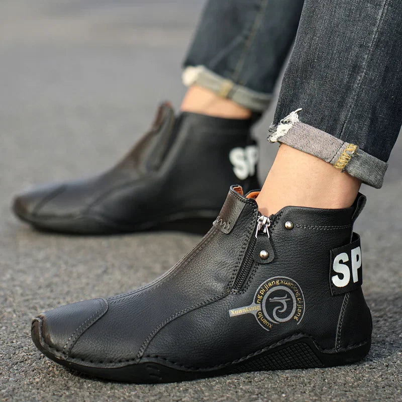 Autumn and Winter New Men's Short Boots  British Classic Retro Flat Bottom Cotton Shoes Outdoor Business Sports Casual Shoes