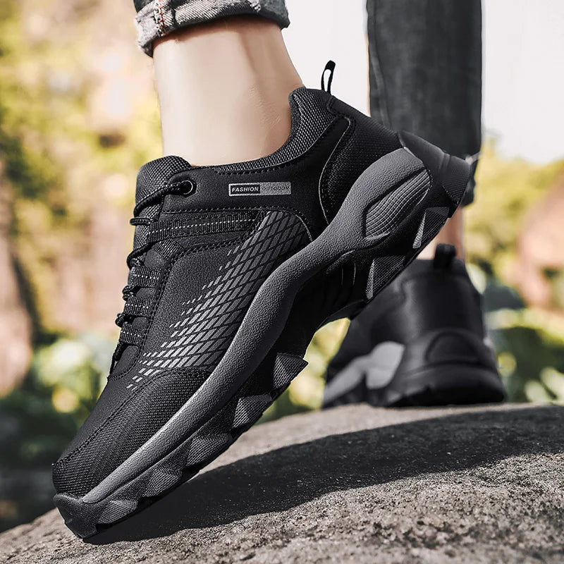 Men Sneakers Hiking Shoes For Men Outdoor Mountain Boots Climbing Sneakers Autumn Winter Shoes