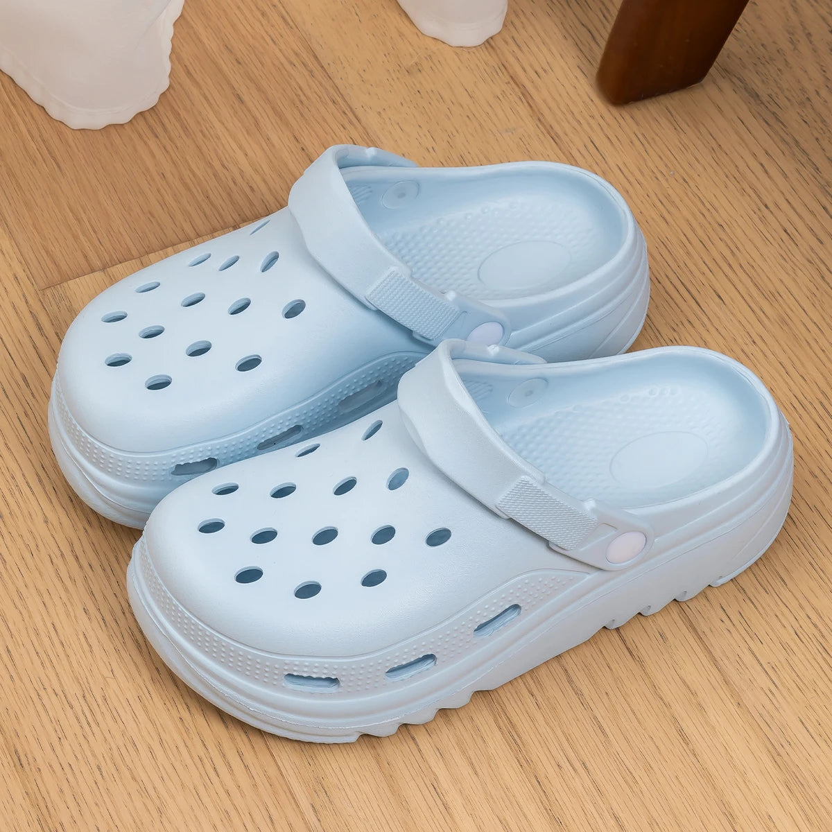 Unisex Closed Toe Non-Slip Beach Sandals