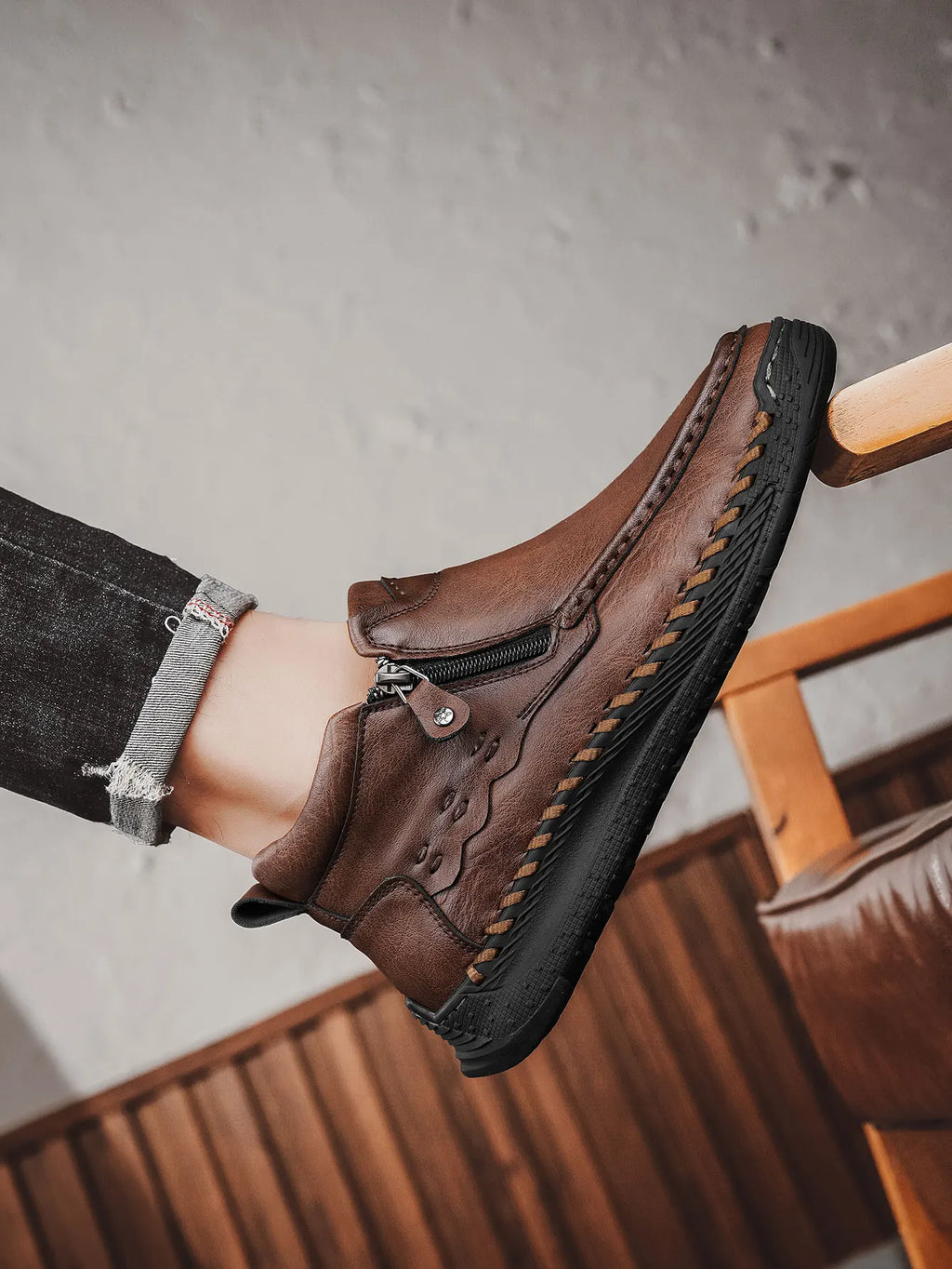 Men's New Fashionable High-Top Boots, Simple and Trendy Side-Zip Casual Sneakers, Autumn and Winter Outdoor Hiking Flat Shoes, Comfortable, Breathable, Wear-Resistant, Non-Slip, Large Size Men's Shoes