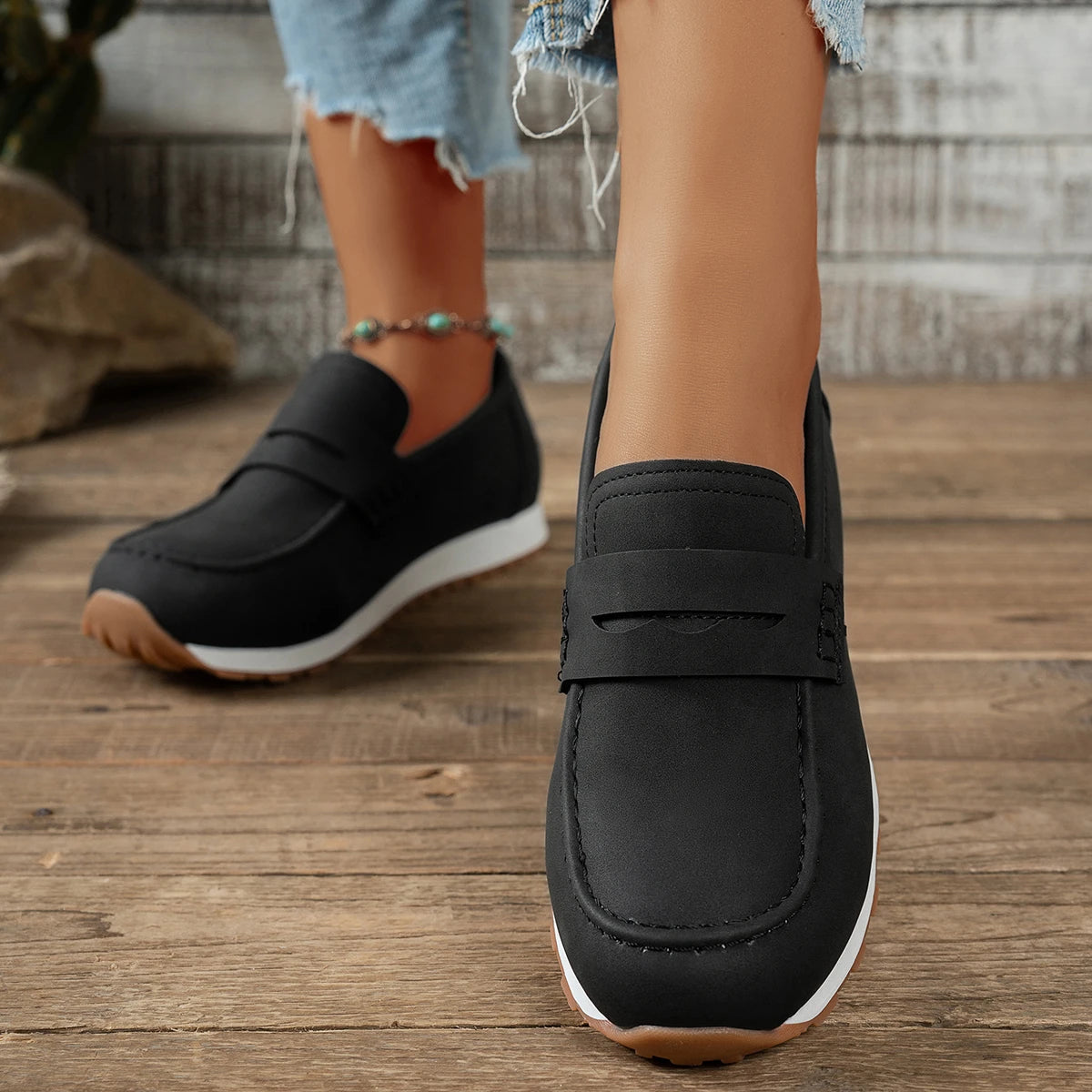 2026 New Shoes for Women Summer Black Casual Flats Ladies Fashion Leather Soft Sole Non-Slip Feminino Sports Shoes