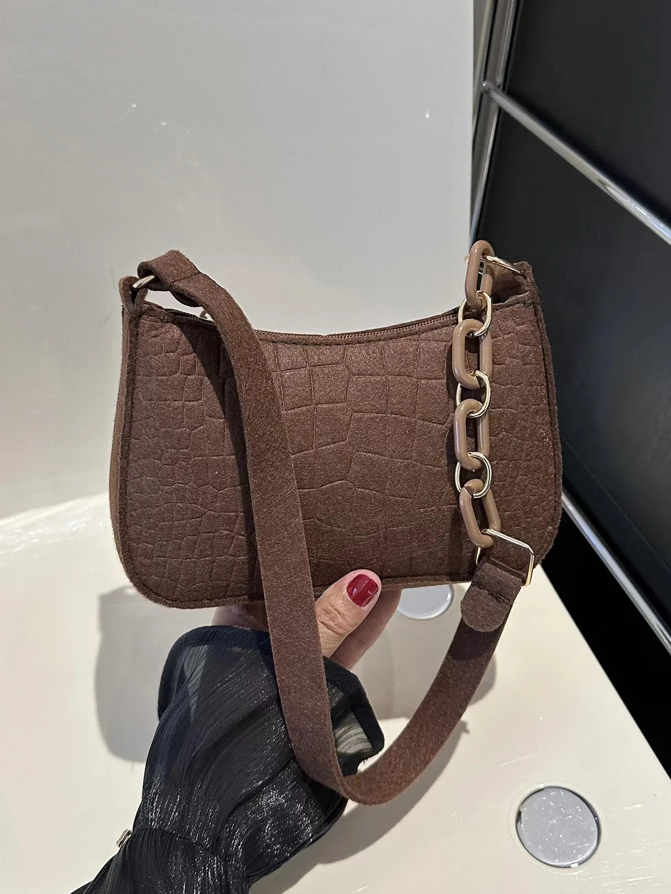 New Popular Retro Gentle Temperament Small Square Bag Autumn Shoulder Handheld Fashion Casual Yankee Underarm Shoulder Bag