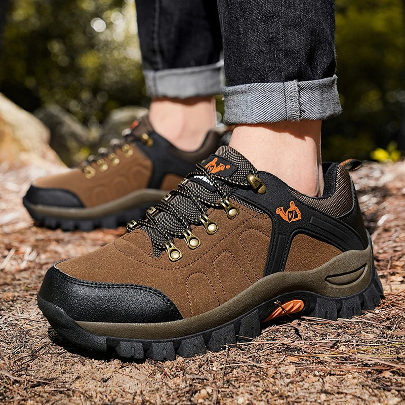 Men's Outdoor Lightweight Leather Patchwork Work Boots Durable Lace-Up Hiking Shoes for Construction Site And Mountain Climbing