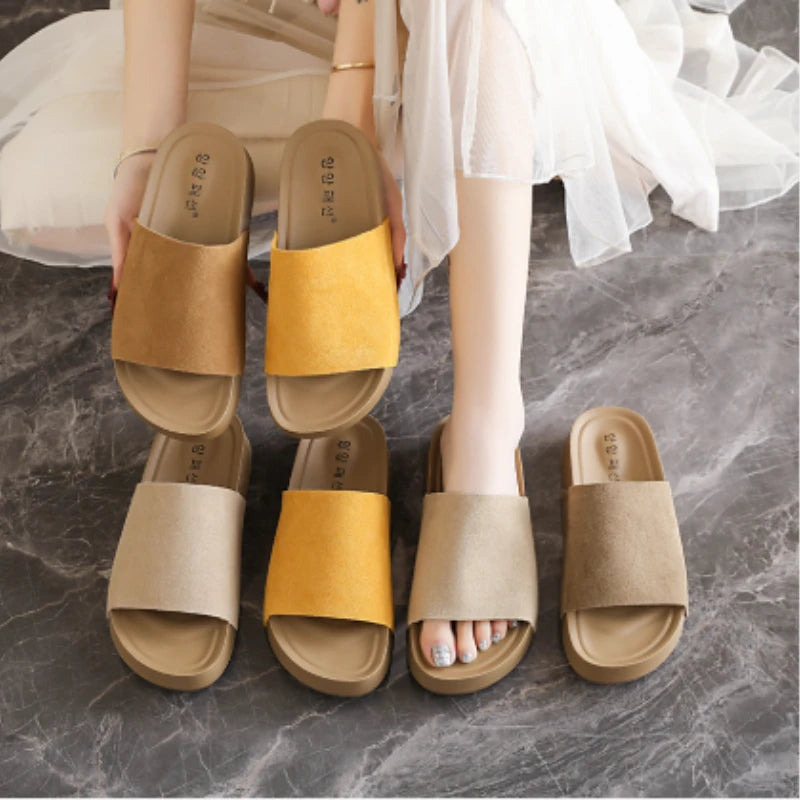 2026 new women's shoes for summer, versatile and fashionable. Soft soled, open toe beach sandals for outerwear