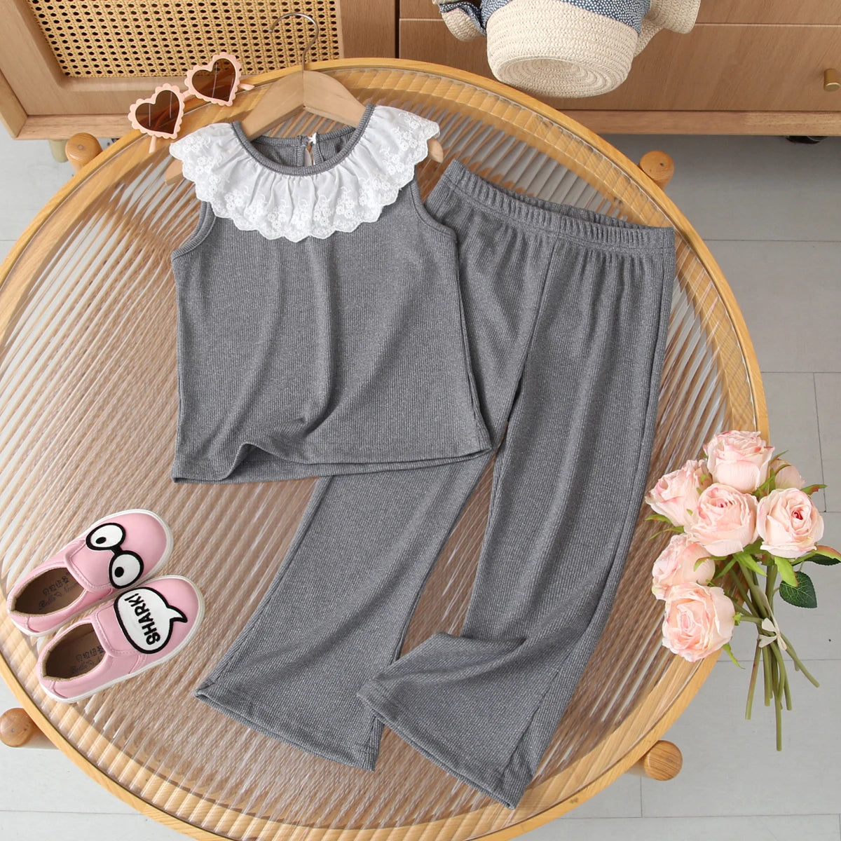 Kids Clothing Sets New  Summer Girls Casual Lace Doll Neck Sleeveless Vest + Flare Pants Girl Clothing Suits