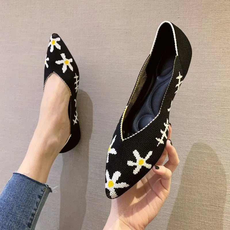 Women's Shoes Breathable Flat Shoes Fashion Soft Sole Knitted Shoes Elastic Comfortable Loafers Pointed Toe Slip on Casual Shoe