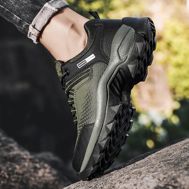 Men Sneakers Hiking Shoes For Men Outdoor Mountain Boots Climbing Sneakers Autumn Winter Shoes