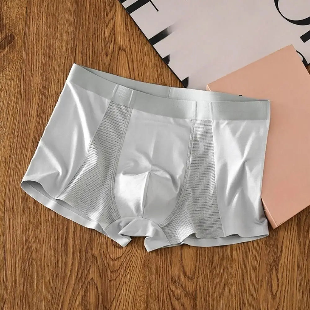 Comfortable Flat Pants Men's Boxer Briefs Thin Seamless Underwear for Men Breathable Mesh Ice Silk Underpants Men