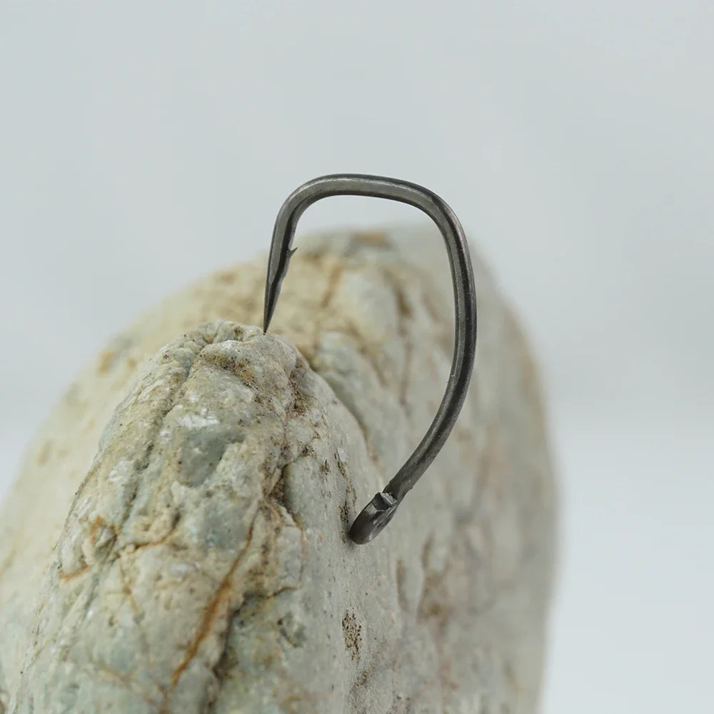 Hirisi 15pcs Carp Fishing Hooks With Eye Micro Barb High Carbon Steel Fish Hooks PTFE Coated X917 Fishing Accessories