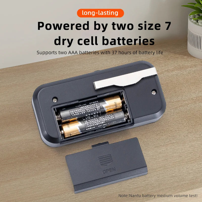 FM/AM portable mini radio, can listen to a variety of radio stations, 3.5 headphone jack, built-in speaker, loud sound, home ful