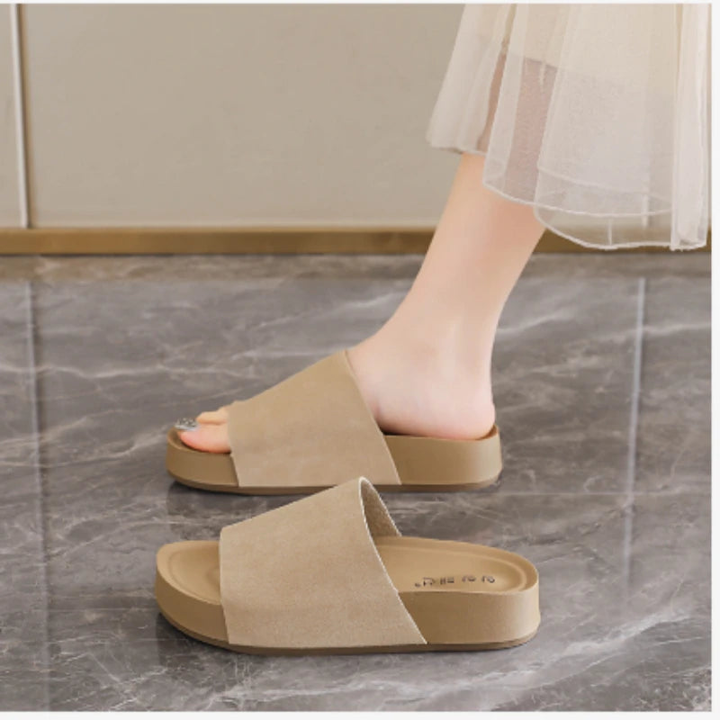 2026 new women's shoes for summer, versatile and fashionable. Soft soled, open toe beach sandals for outerwear