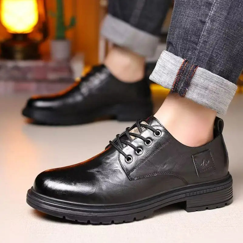 Mens Low Cut Casual Shoes Genuine Leather British Retro Style Business Casual Soft Sole Big Head Work Boots for Spring Autumn