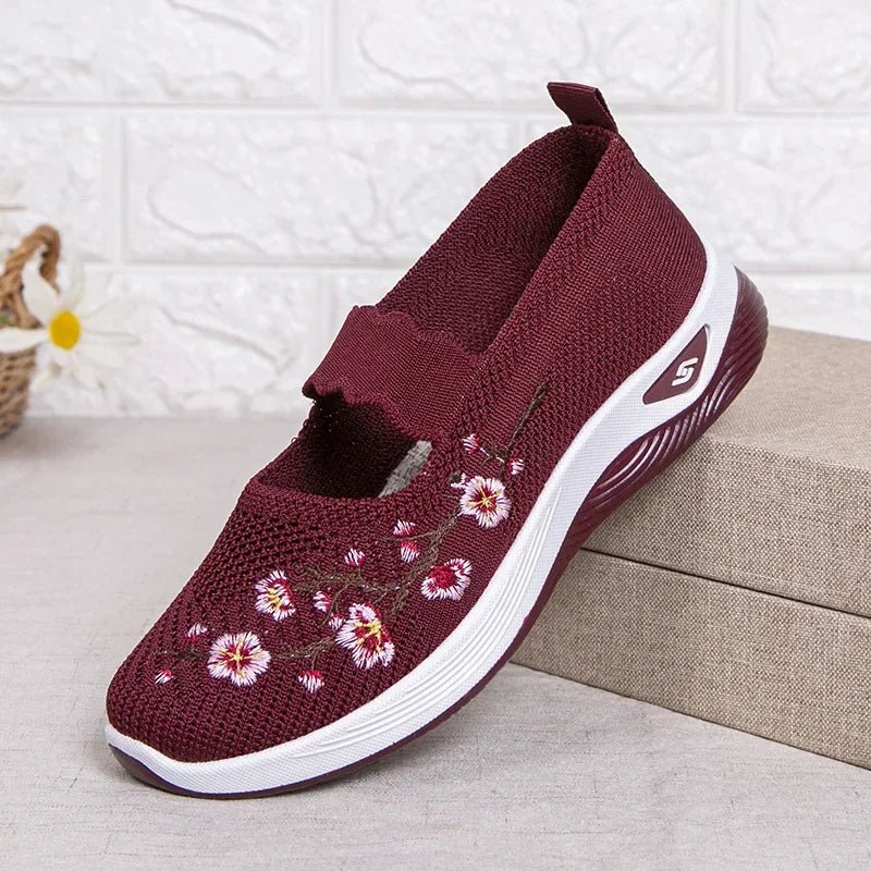 Women's Breathable Embroidered Chunky Sole Sneakers