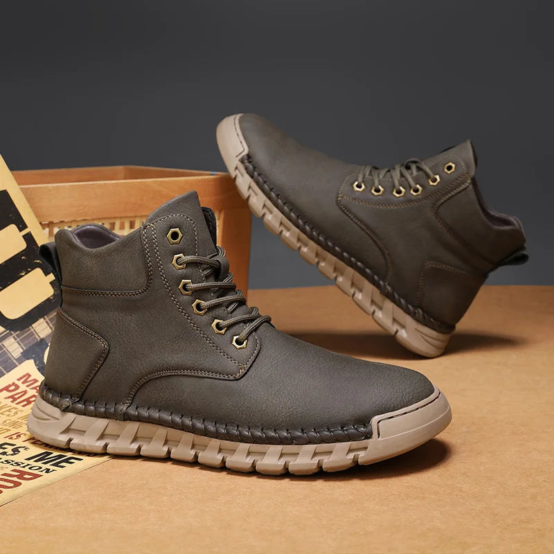 New Men's Outdoor Casual Work Shoes, Slip-resistant and Durable Genuine Leather High-top Outdoor Boots, Men's Short Boots