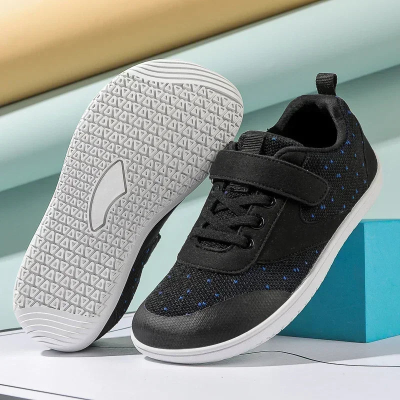 Kids Wide Barefoot Shoes Boys Girls Minimalist Sneakers Lightweight Non Slip Natural Children Walking Shoes Skate Flat