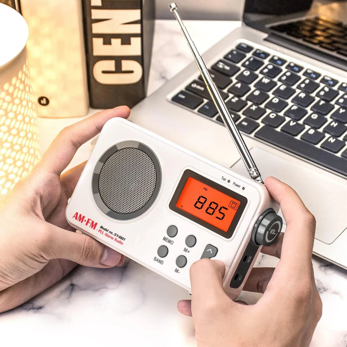 Portable Radio AM FM Radio With 3.5MM Earphone Plug Audio Receiver Stable Signal Radio Stretchable Antenna USB Battery Powered