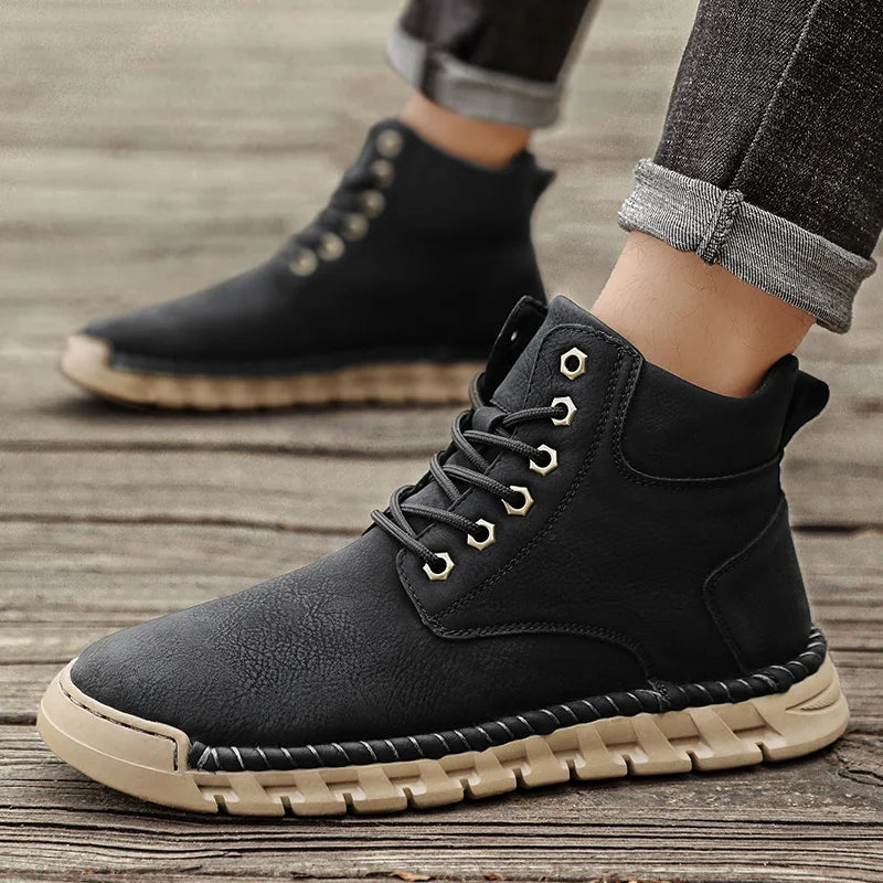 New Men's Outdoor Casual Work Shoes, Slip-resistant and Durable Genuine Leather High-top Outdoor Boots, Men's Short Boots